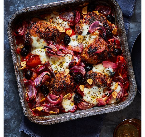 Oven pan with Mediterranean chicken traybake