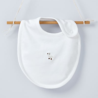 Breast feeding and bottle feeding accessories