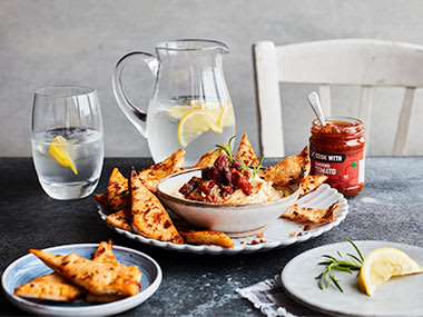 Sundried tomato houmous and pitta chips