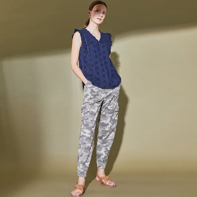 Army print hot sale trousers womens