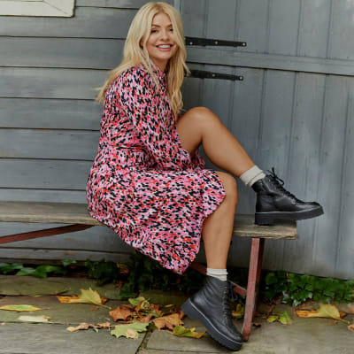 Holly Willoughby New M&S Collection: Marks & Spencer's Latest