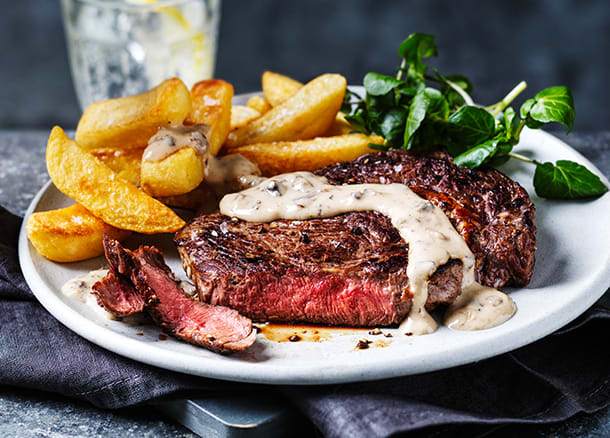 Steak and Chips Dine In