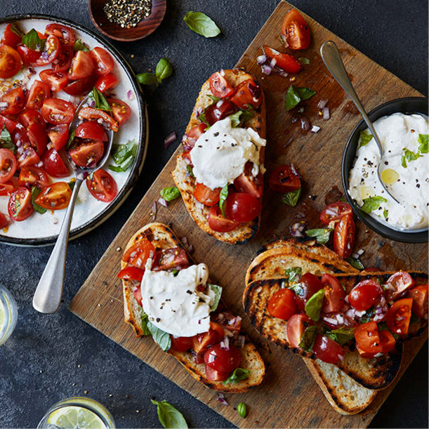 Tomato bruchetta with burrata