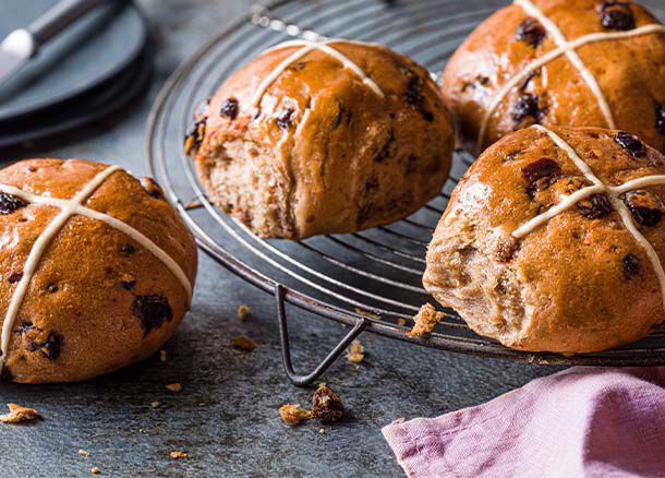 Made Without Wheat hot cross buns