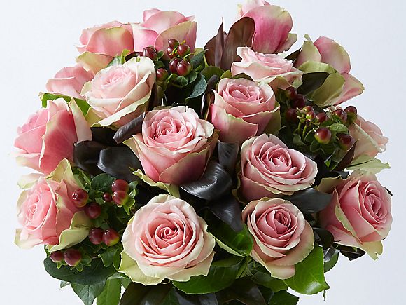 The Collection belle rose bouquet