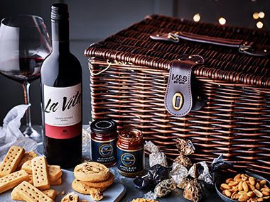 The Beaulieu hamper with red wine