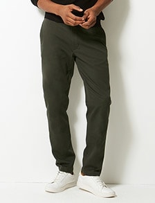 Man wearing slim fit chinos