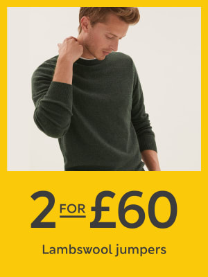 Man wearing M&S dark green lambswool jumper