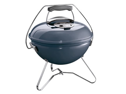 Portable barbecue with handle and lid