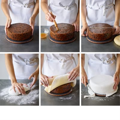 Step 2 - how to ice a Christmas cake